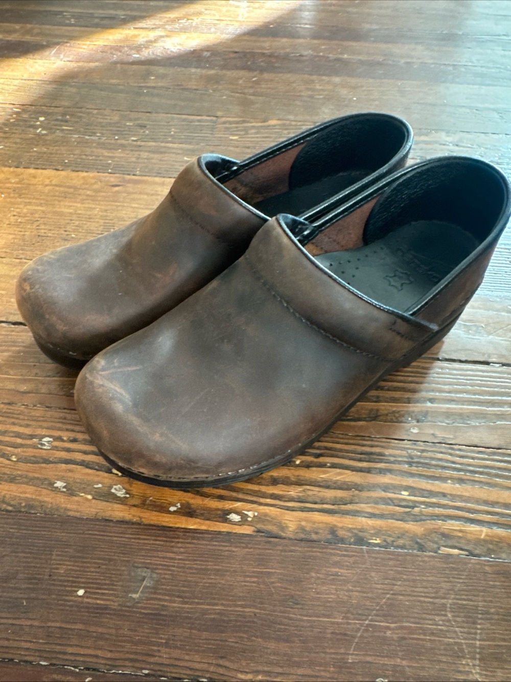 Dansko Professional Brown Oiled Leather Clog US 8.5-9 EU 39 Nurse Comfort Shoes
